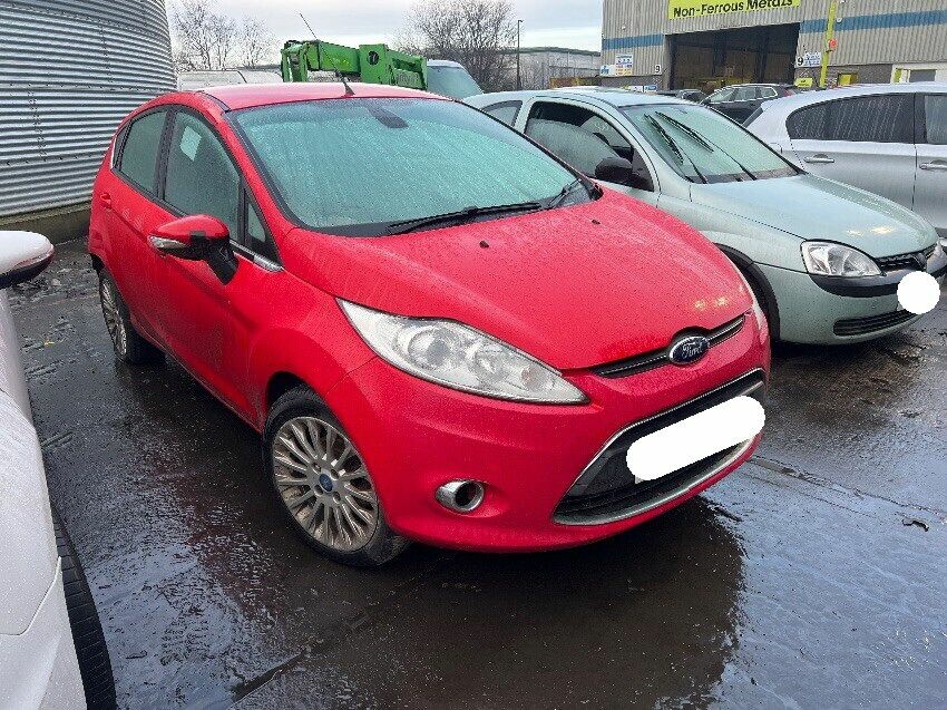 2012 FORD FIESTA