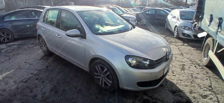 2010 VOLKSWAGEN GOLF