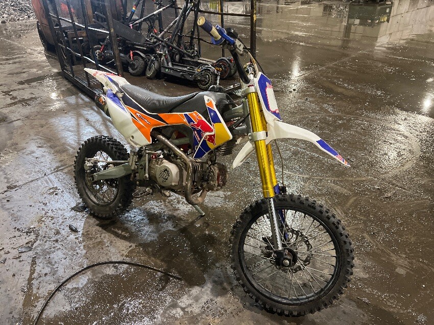  MOTORCYCLE MOTORCYCLE