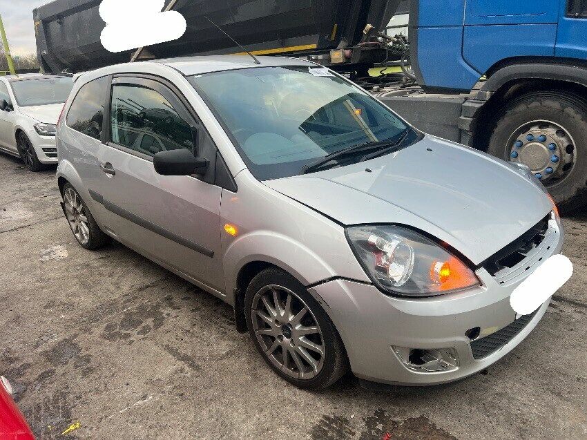 2008 FORD FIESTA