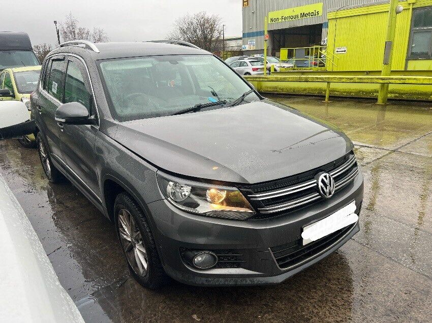 2013 VOLKSWAGEN TIGUAN