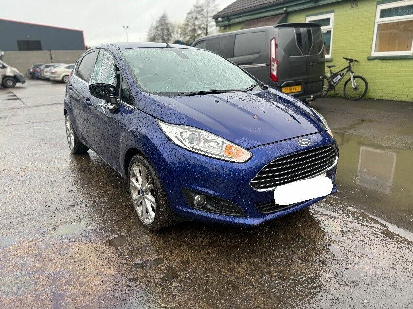2014 FORD FIESTA
