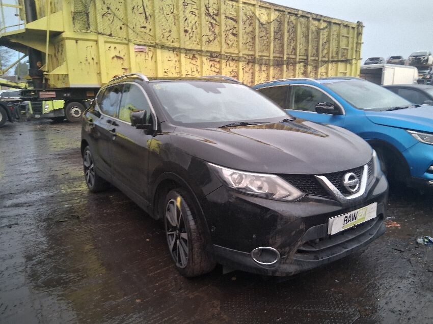 2015 NISSAN QASHQAI
