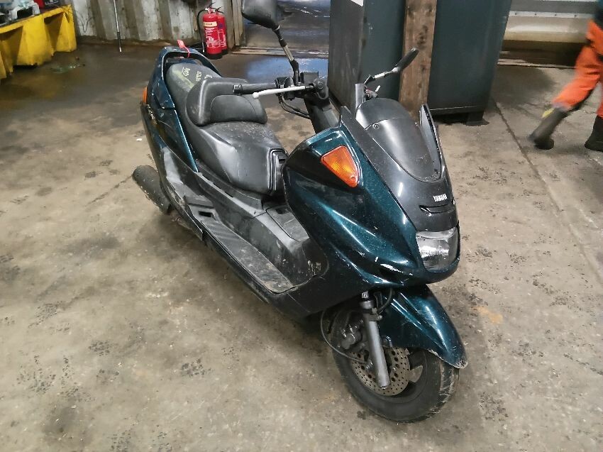 1998 YAMAHA YP 250 MAJESTY