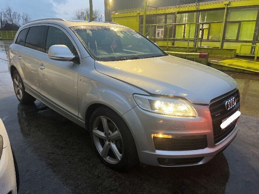 2006 AUDI Q7
