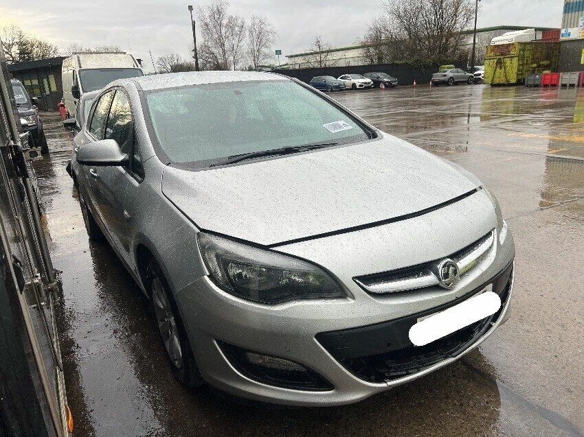 2014 VAUXHALL ASTRA
