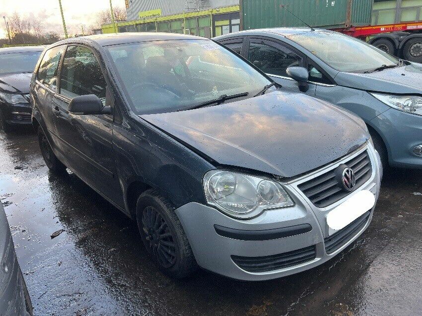 2009 VOLKSWAGEN POLO