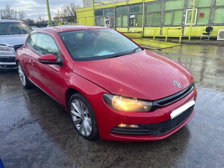 2011 VOLKSWAGEN SCIROCCO