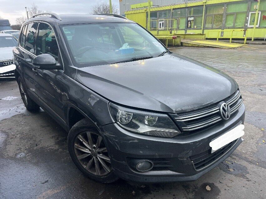 2013 VOLKSWAGEN TIGUAN