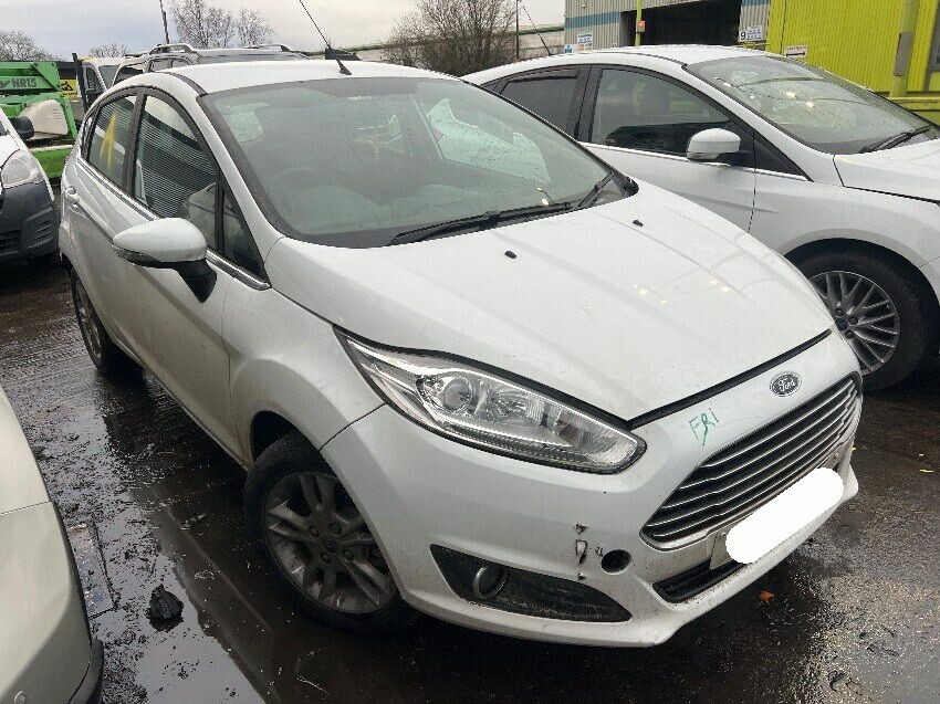 2016 FORD FIESTA