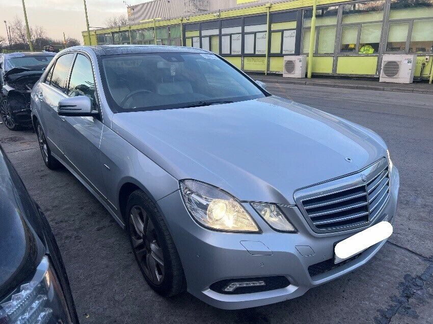 2010 MERCEDES E-CLASS