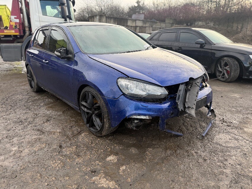 2010 VOLKSWAGEN GOLF