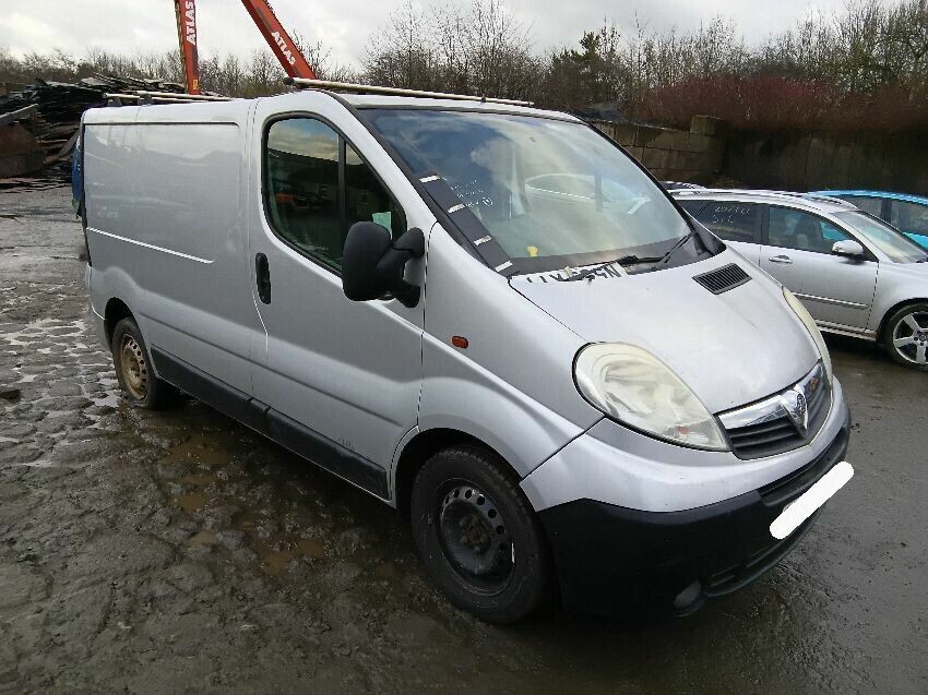 2010 VAUXHALL VIVARO