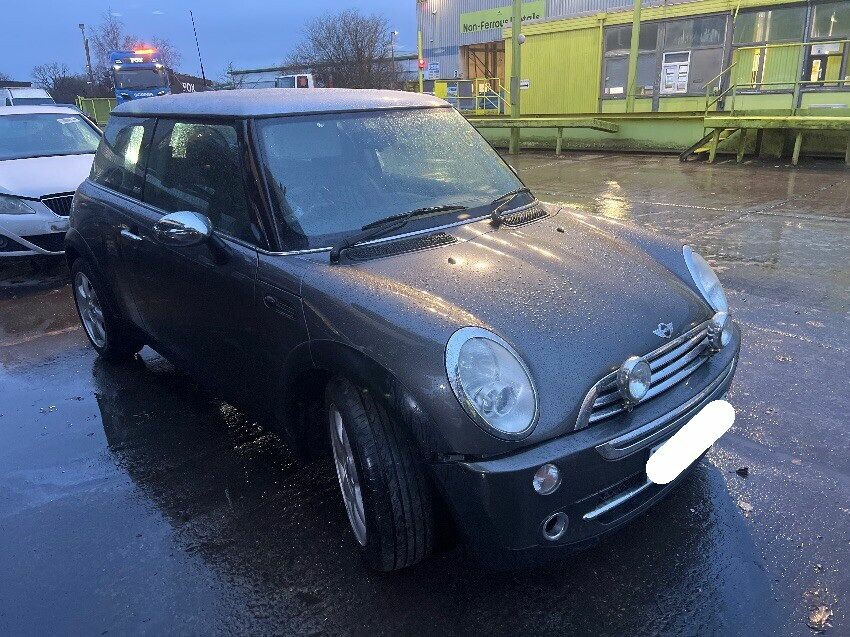 2006 MINI HATCH