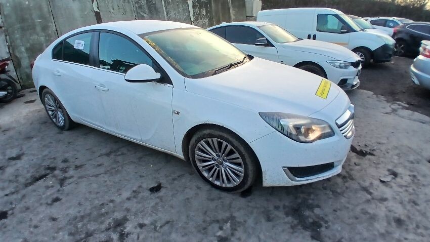 2015 VAUXHALL INSIGNIA