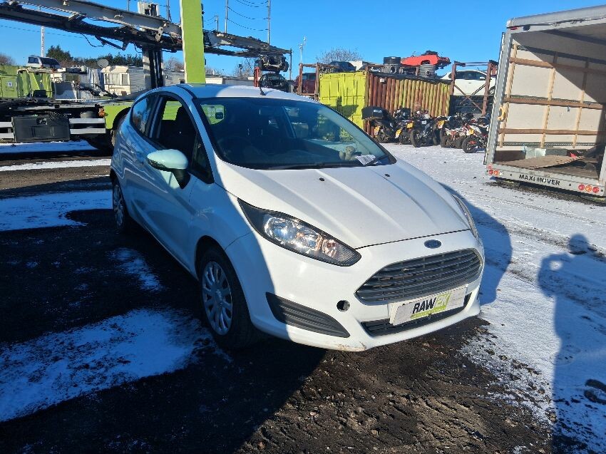 2014 FORD FIESTA
