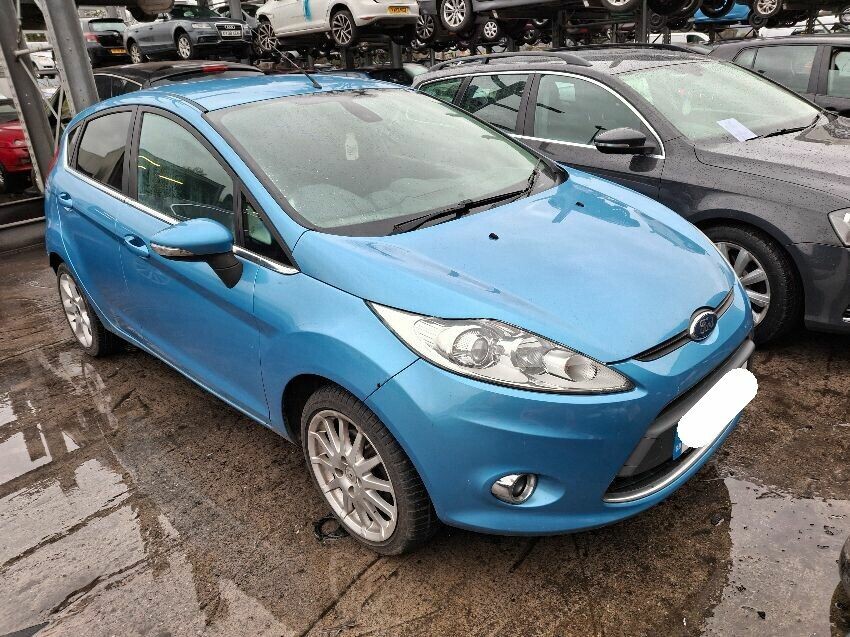 2011 FORD FIESTA