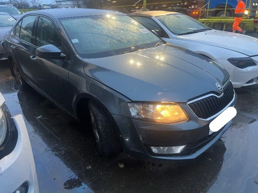 2014 SKODA OCTAVIA