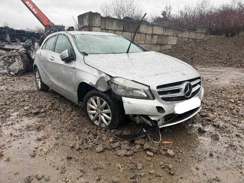 2014 MERCEDES A-CLASS