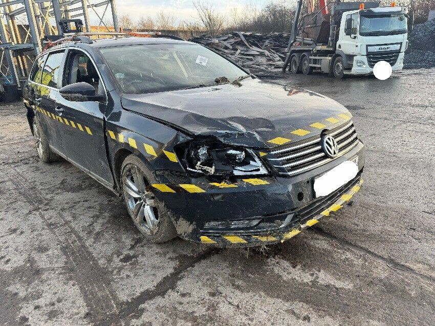 2014 VOLKSWAGEN PASSAT