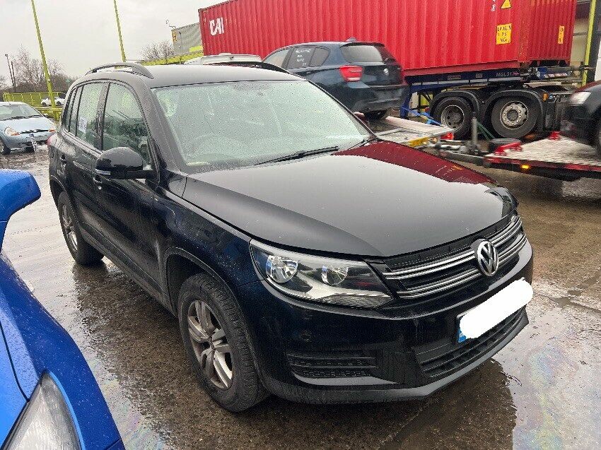 2012 VOLKSWAGEN TIGUAN