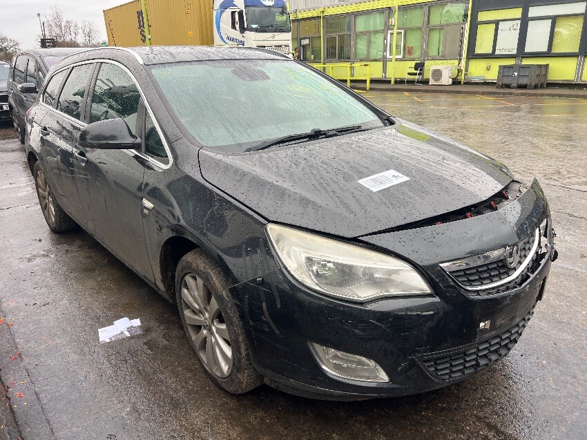 2012 VAUXHALL ASTRA