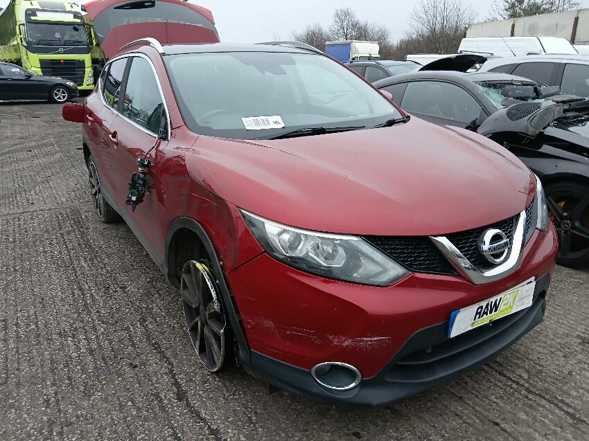 2014 NISSAN QASHQAI
