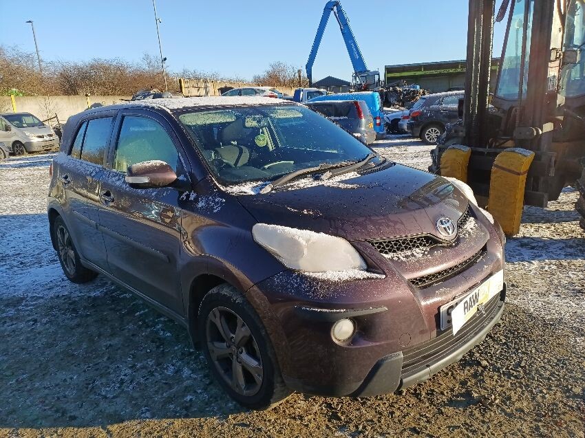 2009 TOYOTA URBAN CRUISER