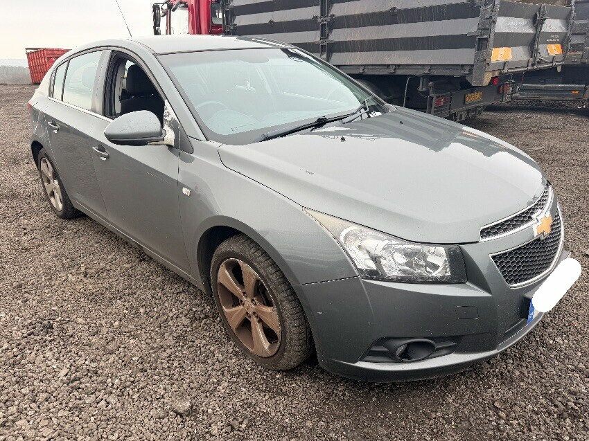 2011 CHEVROLET CRUZE