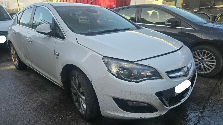 2012 VAUXHALL ASTRA