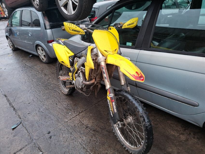  SUZUKI Off Road Bike