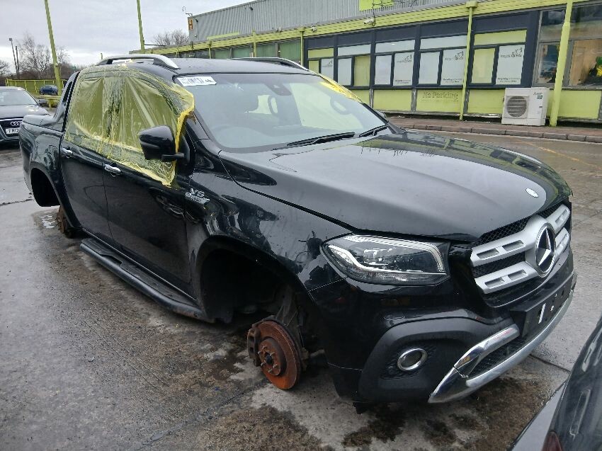 2019 MERCEDES X-CLASS