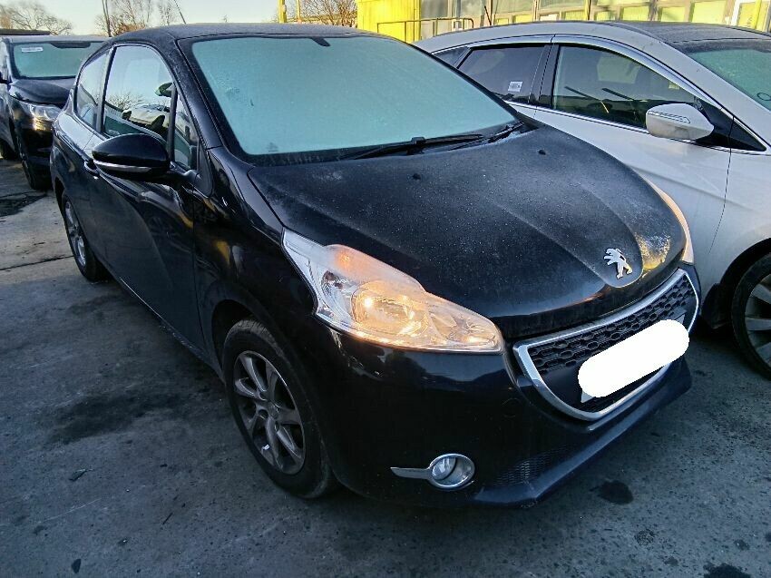 2014 PEUGEOT 208