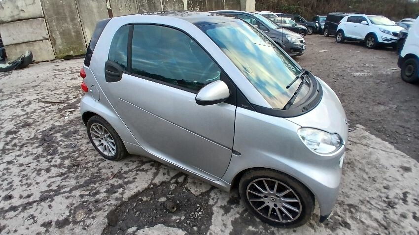 2011 SMART FORTWO COUPE
