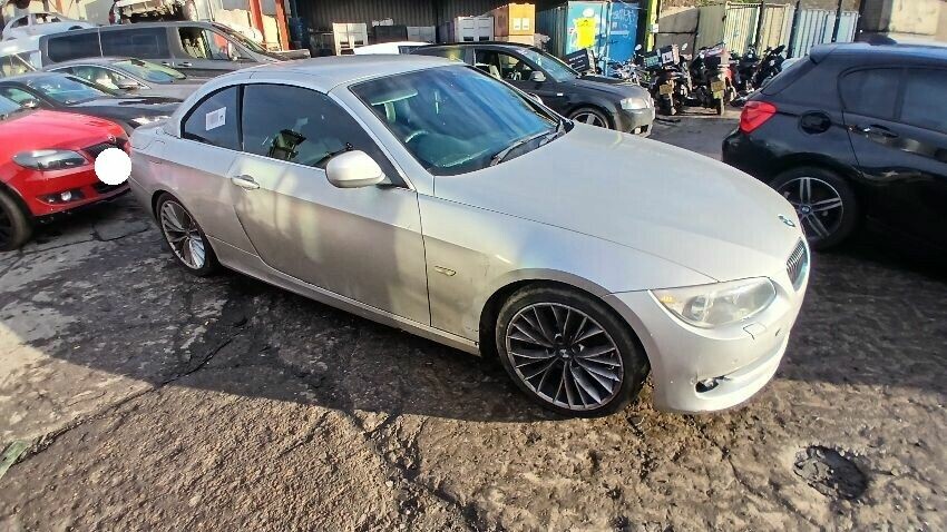 2011 BMW 3 SERIES