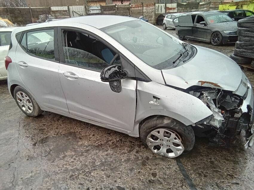 2014 HYUNDAI I10