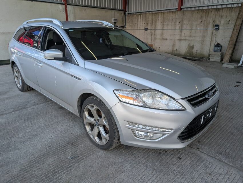 2011 FORD MONDEO