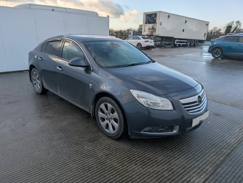 2011 VAUXHALL INSIGNIA