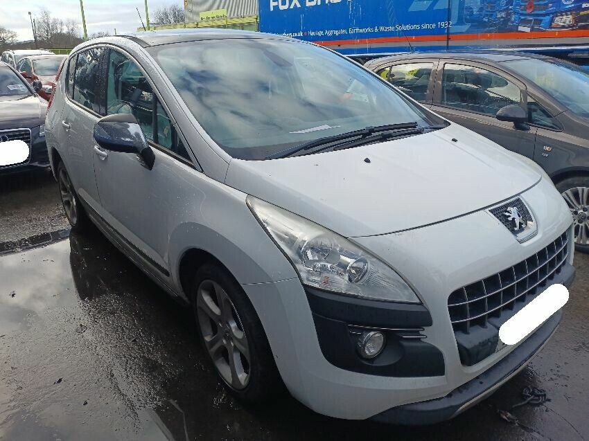2013 PEUGEOT 3008