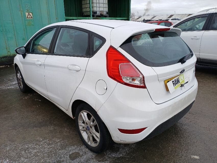 2015 FORD FIESTA