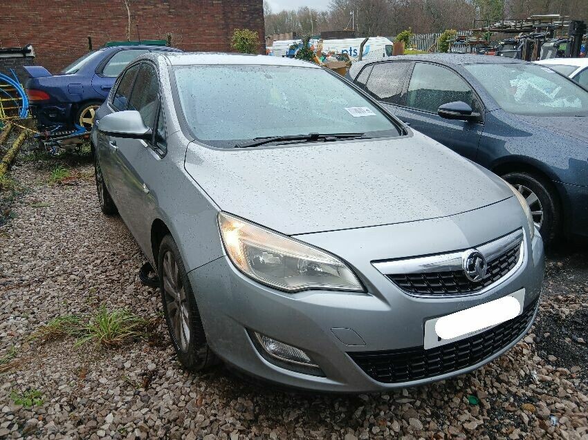 2010 VAUXHALL ASTRA
