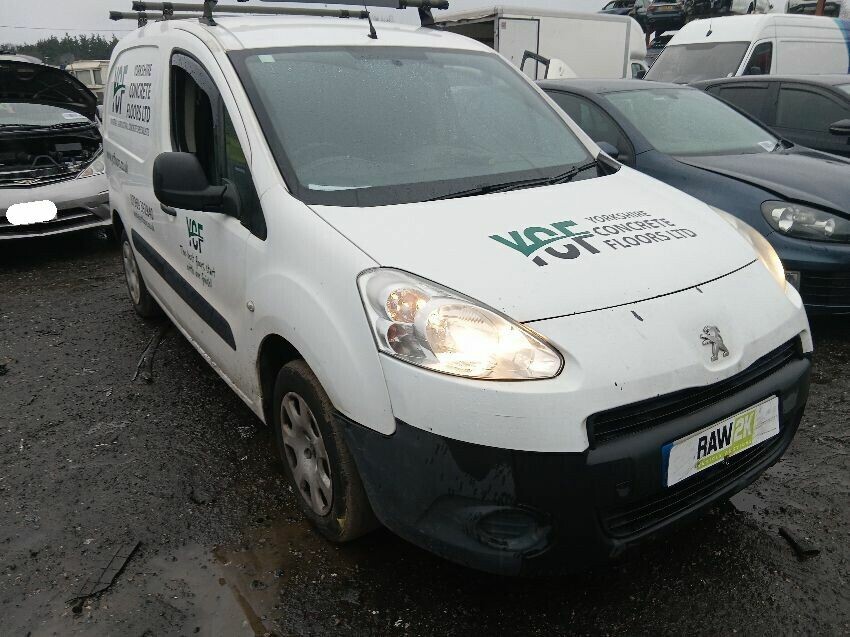 2015 PEUGEOT PARTNER
