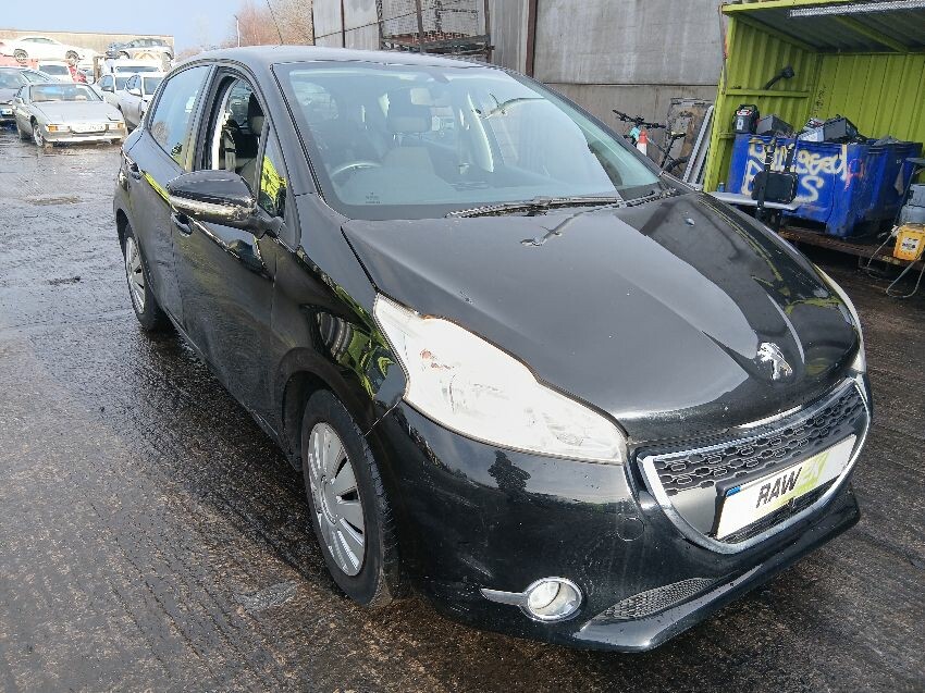 2012 PEUGEOT 208