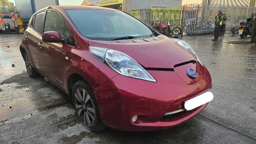 2014 NISSAN LEAF