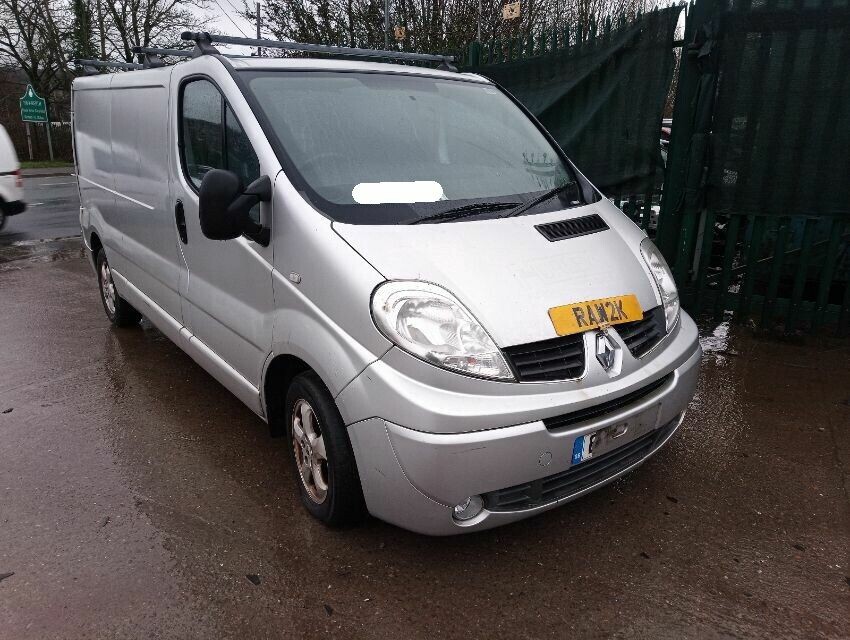 2010 RENAULT TRAFIC