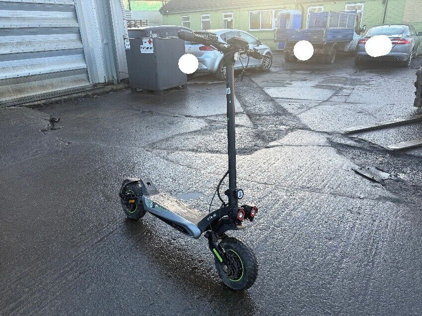  ELECTRIC SCOOTER ISINWHEEL