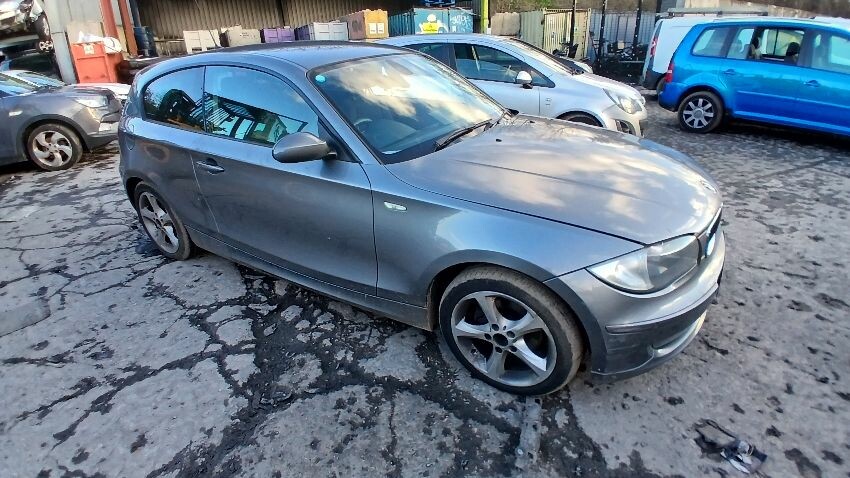 2009 BMW 1 SERIES