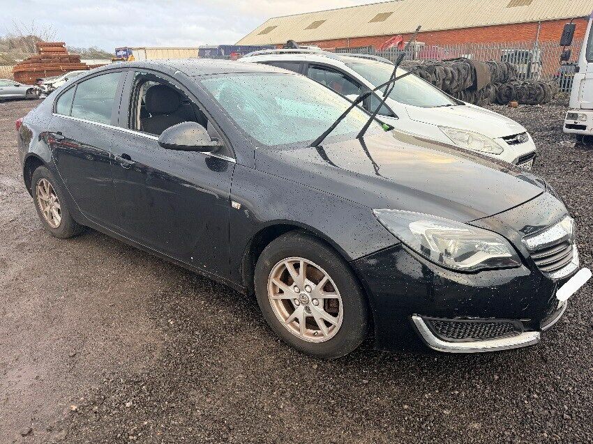 2015 VAUXHALL INSIGNIA