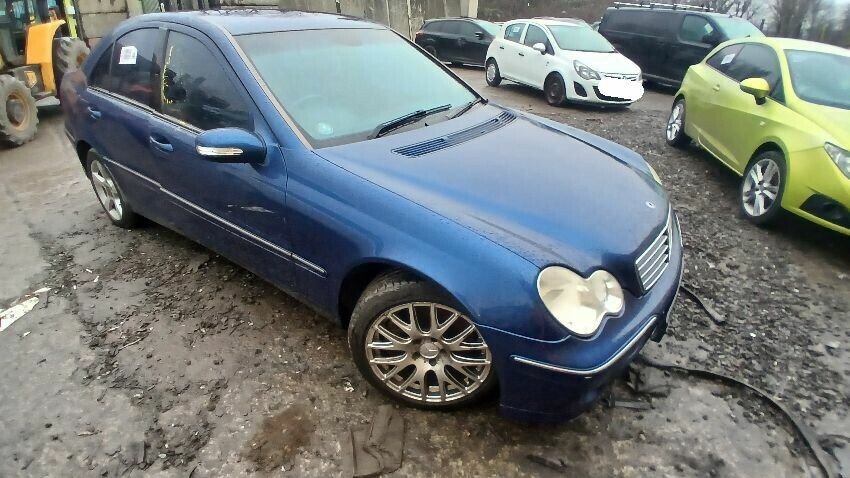 2004 MERCEDES C-CLASS