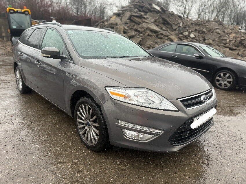 2013 FORD MONDEO